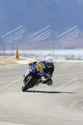 media/Dec-08-2024-CVMA (Sun) [[267e5a7075]]/Race 4-Amateur Supersport Middleweight/